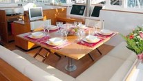 Tonina - interior dining